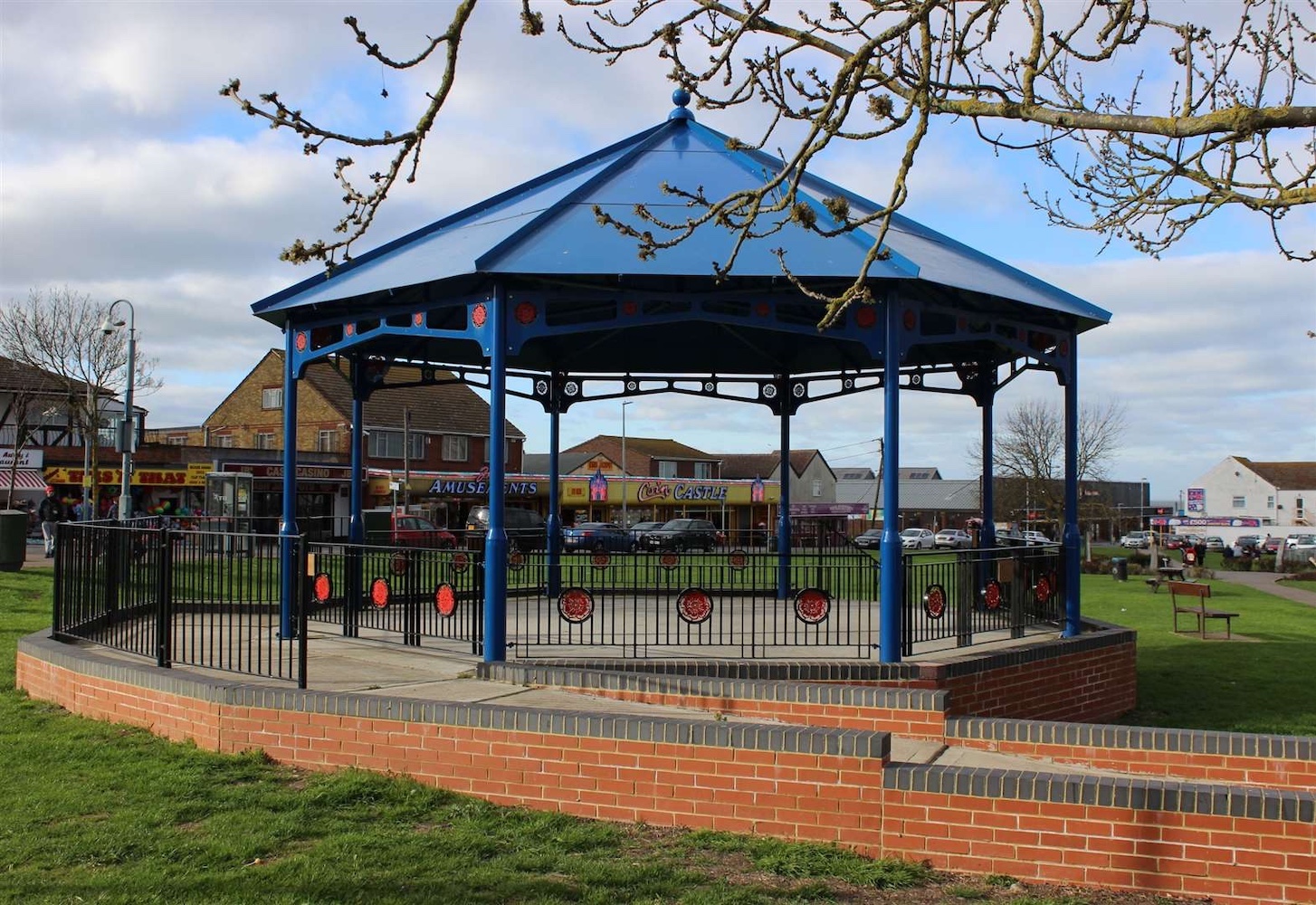 Bandstand Empty Towards Arcades